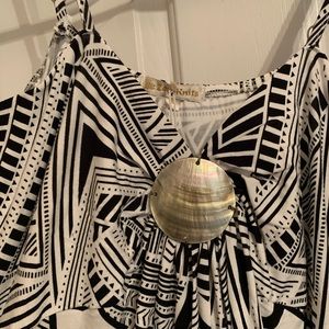 NWT Zen-Knits black and white maxi dress size Large